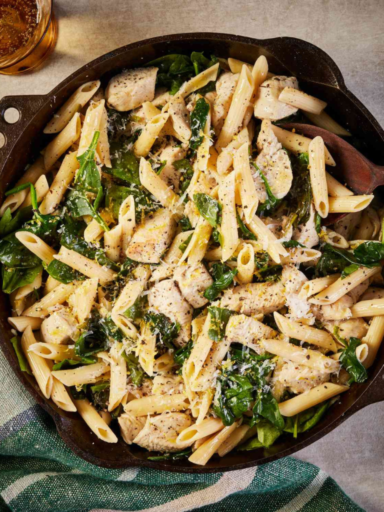 Creamy Chicken and Spinach Pasta